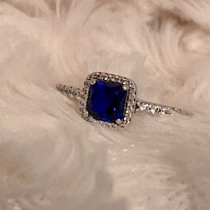 PANDORA Blue Square Sparkle Halo Ring